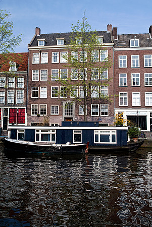 Houseboat 02