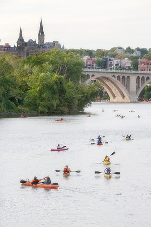 Kayaks Near Key Bridge