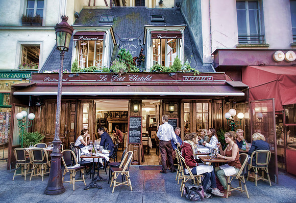 Le Petite Chalet